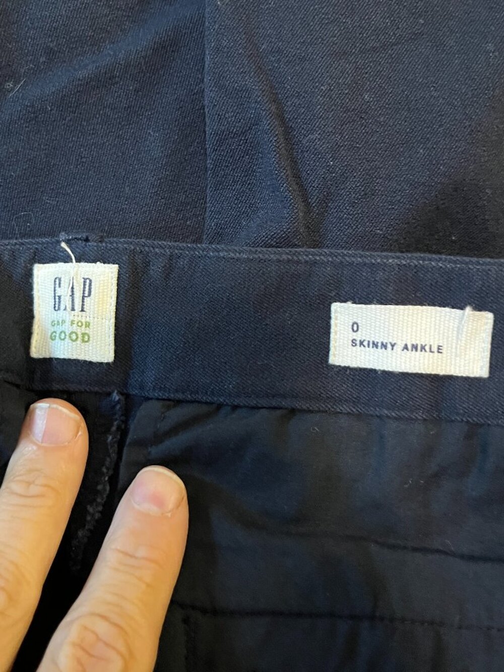 Gap Navy Skinny Ankle Pants Gold Side Stripe Size 0 Tailored Stretch Career Prep - Picture 4 of 5